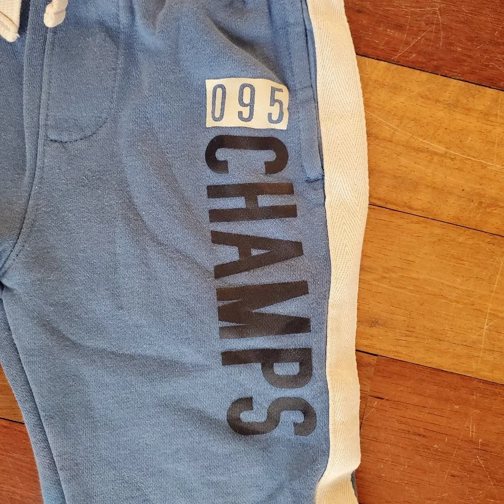 OshKosh B'gosh Light Blue Sweatpants Size 4